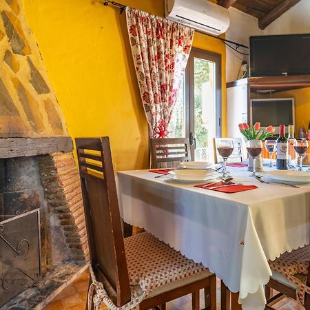 Amazing Cottage In Algatocin With Kitchen エクステリア 写真