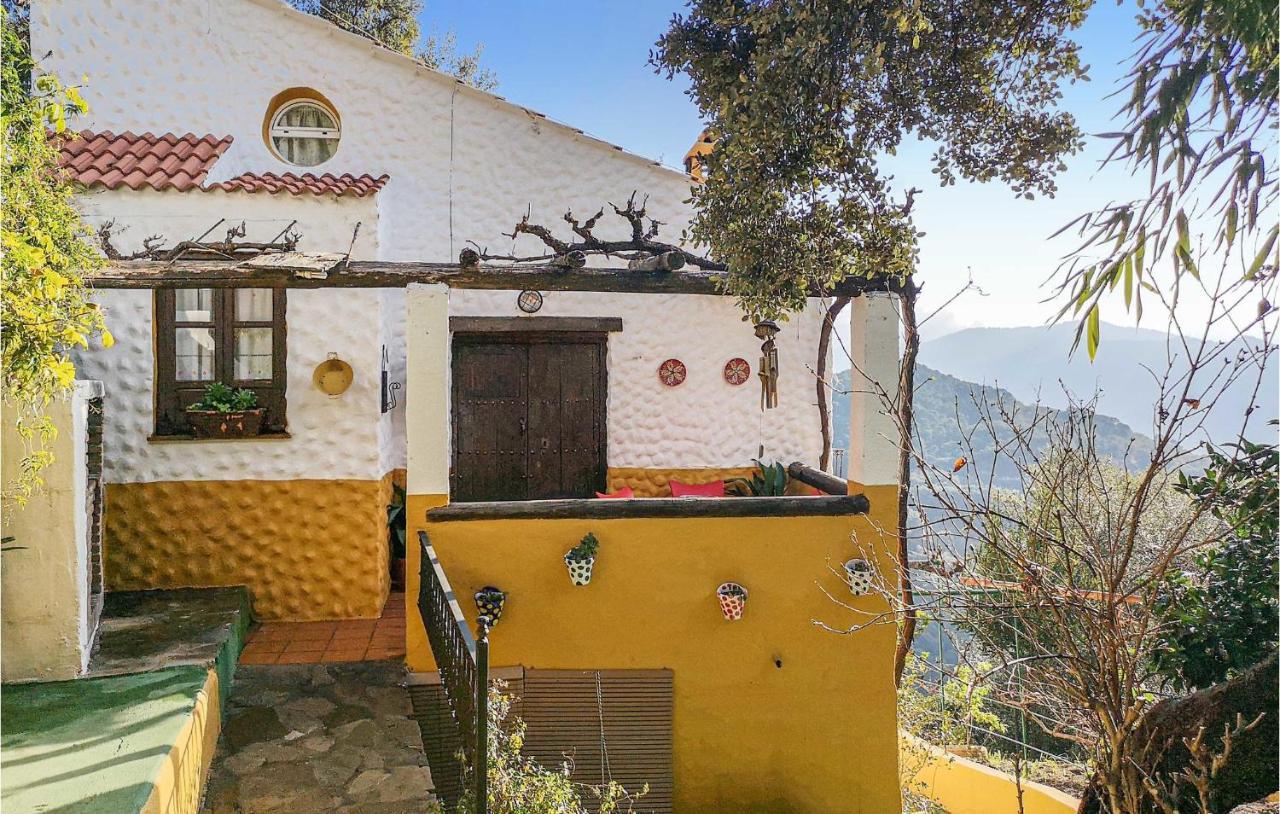 Amazing Cottage In Algatocin With Kitchen エクステリア 写真