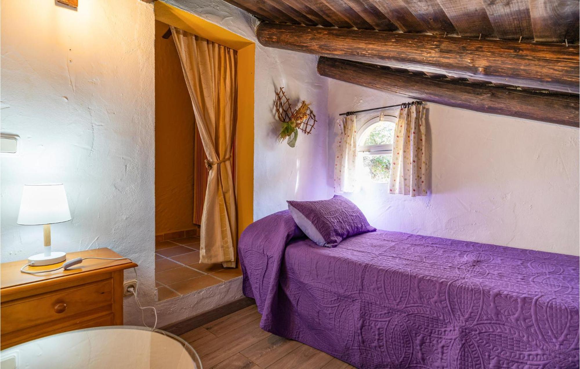 Amazing Cottage In Algatocin With Kitchen エクステリア 写真