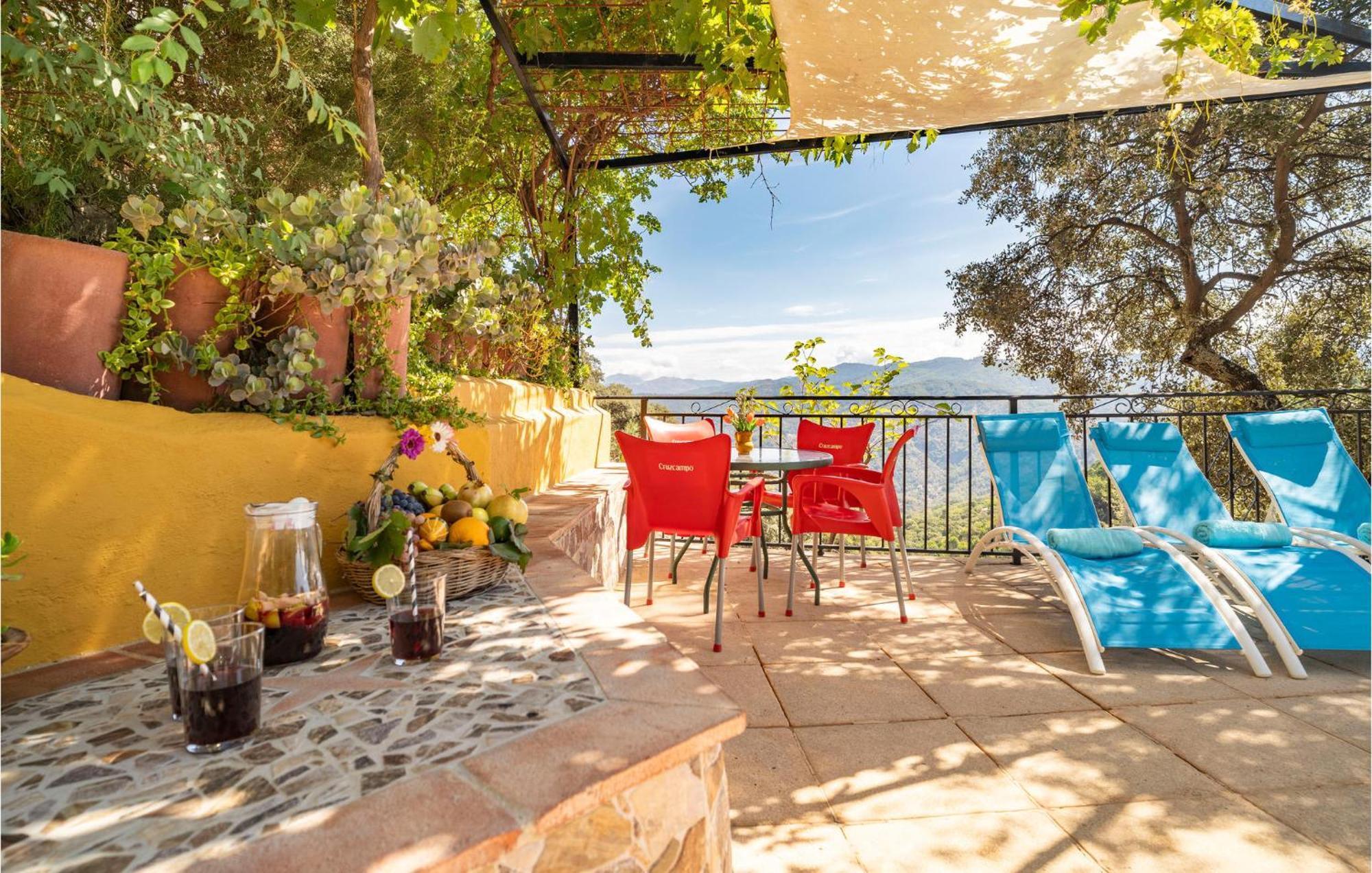 Amazing Cottage In Algatocin With Kitchen エクステリア 写真